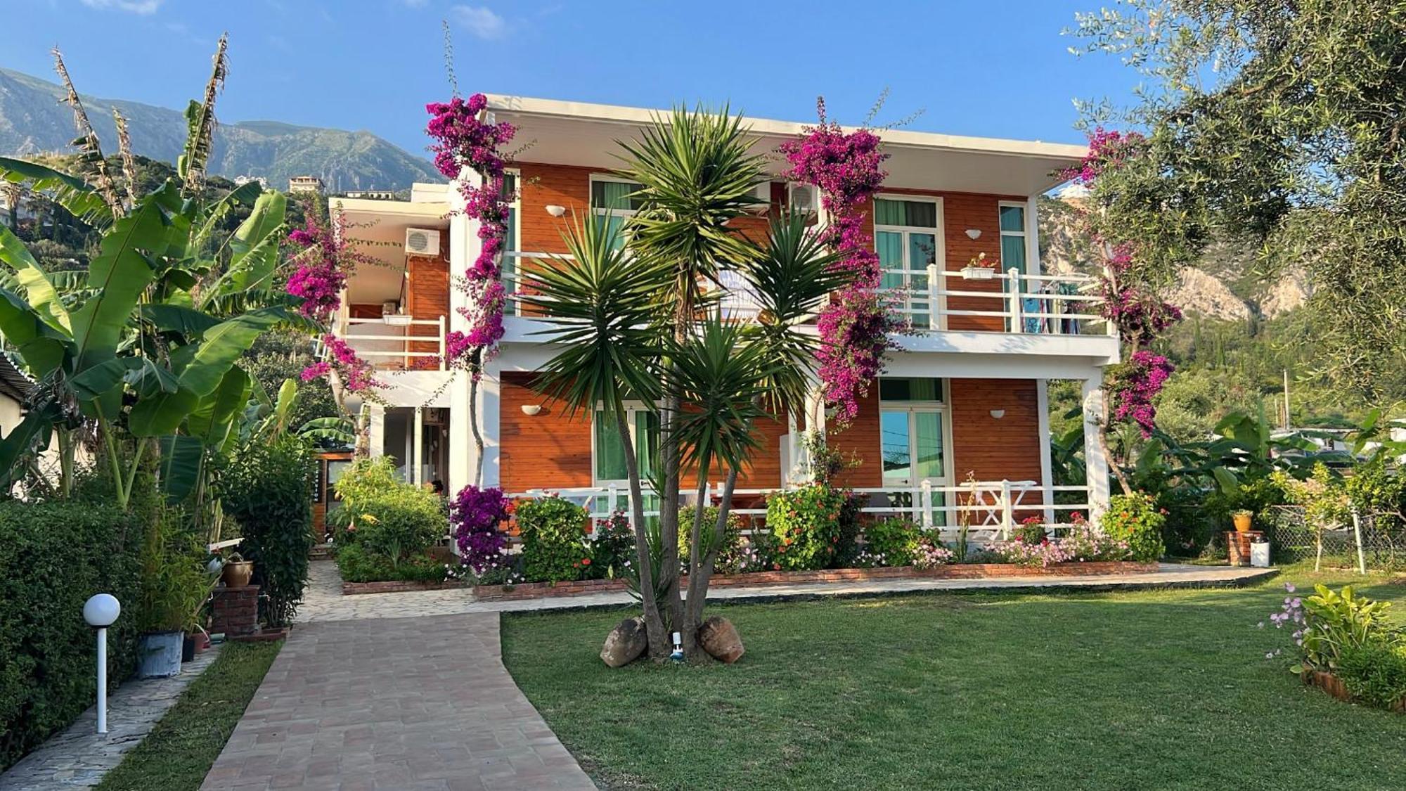 Hotel Jon Dhërmi Extérieur photo