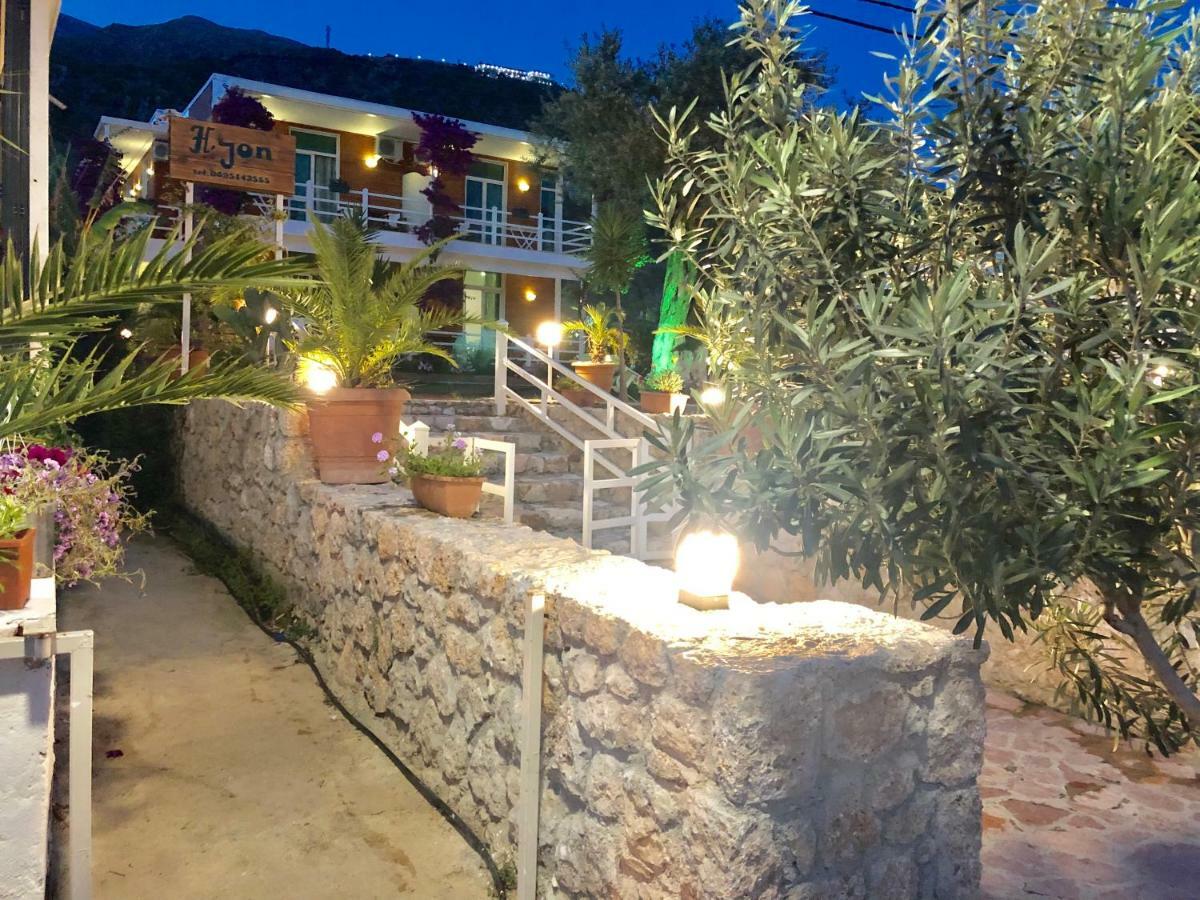 Hotel Jon Dhërmi Extérieur photo